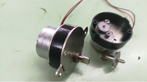 深圳微型減速電機(jī)廠家為您介紹微型齒輪減速電機(jī)