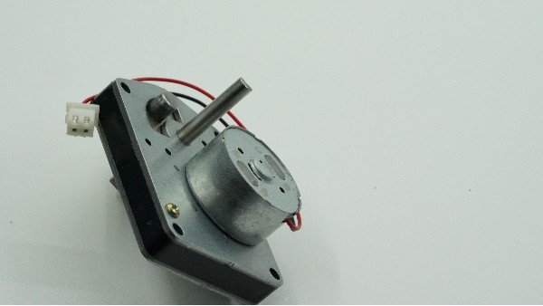 深圳減速電機廠家為您介紹：塑料齒輪減速電機的特點和應用領域。