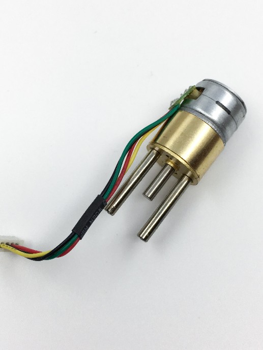 混合式步進(jìn)電機(jī)的應(yīng)用領(lǐng)域及其注意事項(xiàng)：深圳減速步進(jìn)電機(jī)電機(jī)廠(chǎng)家為您揭秘